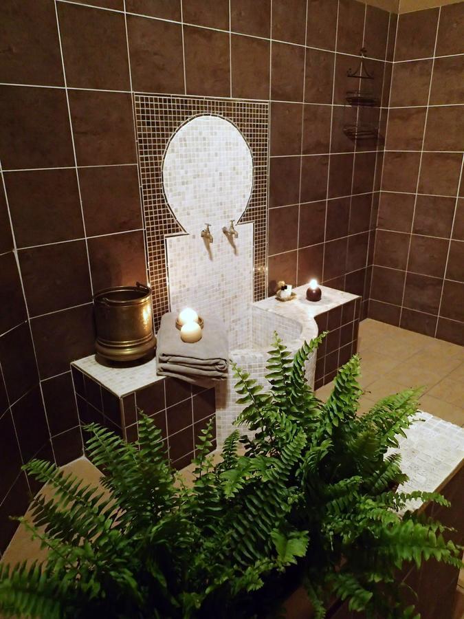 ラ・マドレーヌ A La Fleur D Oranger - Lille La Madeleine Bed & Breakfast エクステリア 写真